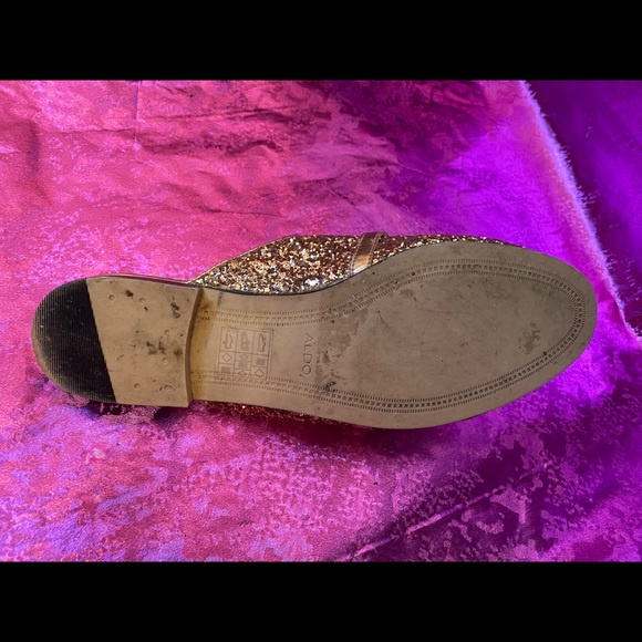 SOLD - Picture 4 of 4